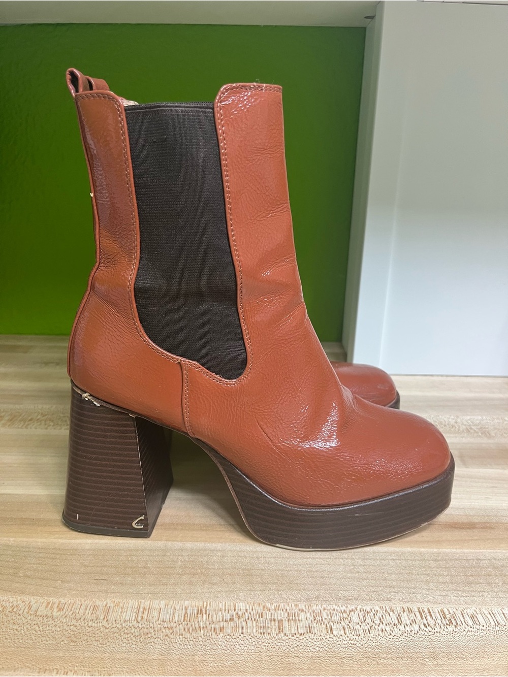 Circus by Sam Edelman Rust Patent Platform Chelsea Boots
